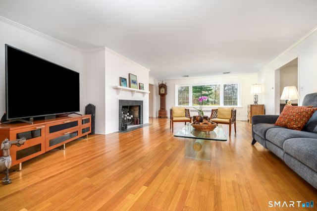 163 West Hill Road, Stamford, CT 06902