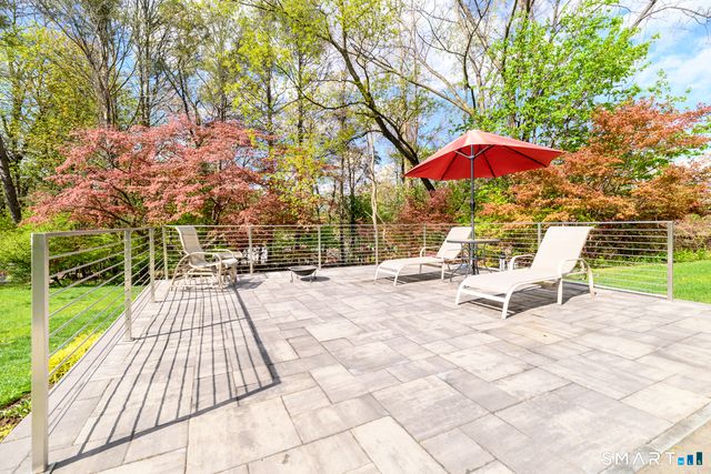 163 West Hill Road, Stamford, CT 06902