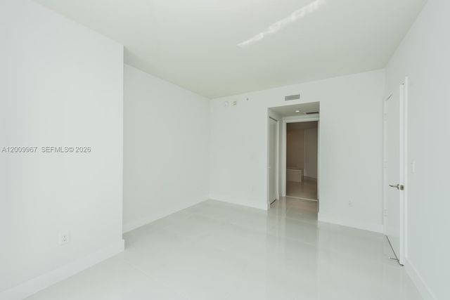 1300 S Miami 1801, Miami, FL 33130