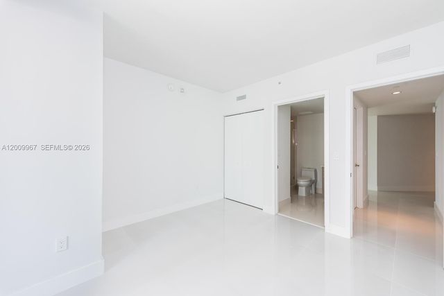 1300 S Miami 1801, Miami, FL 33130