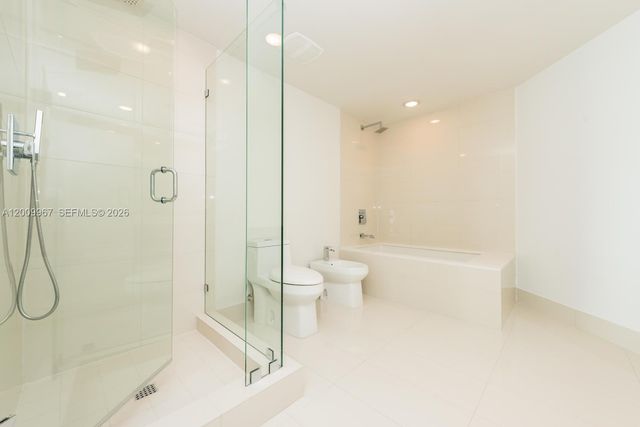 1300 S Miami 1801, Miami, FL 33130