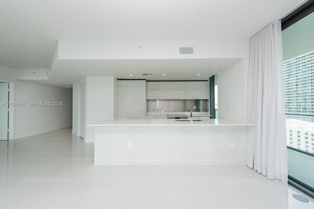 1300 S Miami 1801, Miami, FL 33130