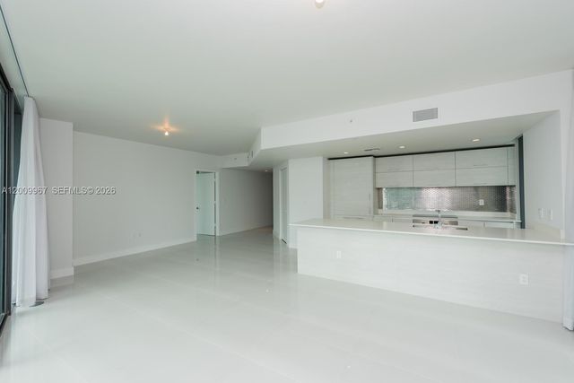 1300 S Miami 1801, Miami, FL 33130