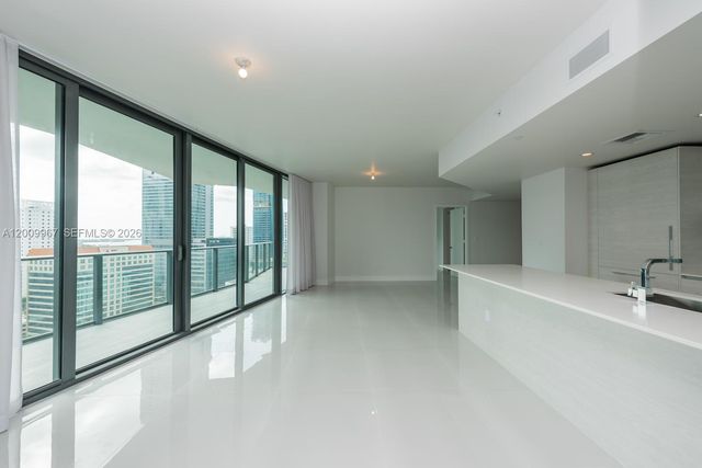 1300 S Miami 1801, Miami, FL 33130