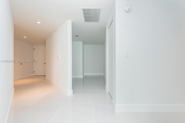 1300 S Miami 1801, Miami, FL 33130