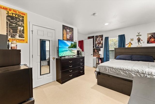 383-385 Tremont, Taunton, MA 02780