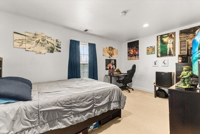 383-385 Tremont, Taunton, MA 02780