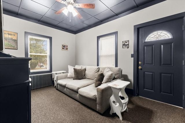 383-385 Tremont, Taunton, MA 02780