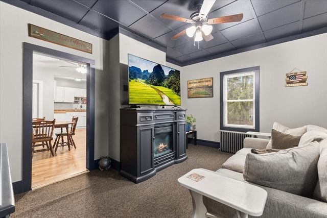 383-385 Tremont, Taunton, MA 02780