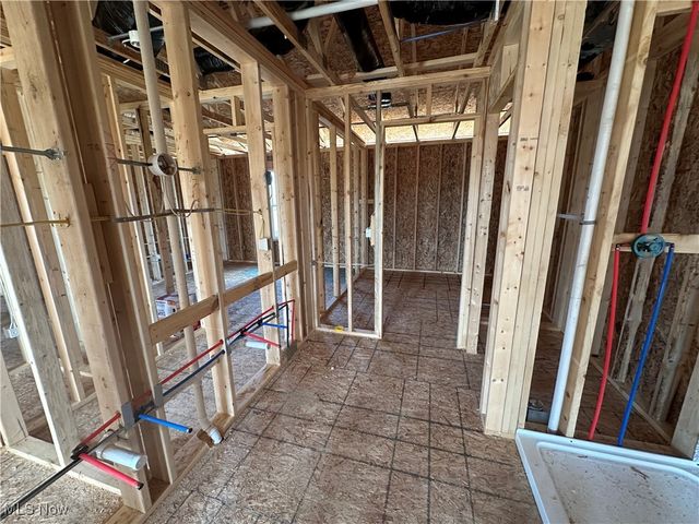 2969 McIntosh Drive NE, Louisville, OH 44641