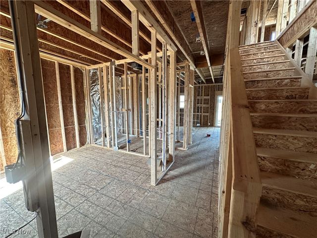 2969 McIntosh Drive NE, Louisville, OH 44641