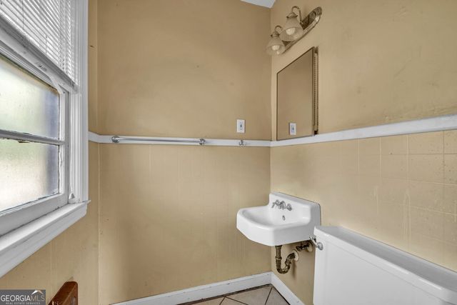 718 E 22nd Avenue, Cordele, GA 31015