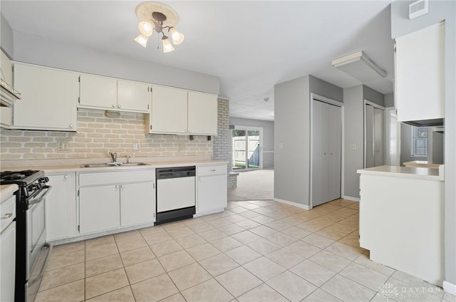 337 Honey Jane Drive, Beavercreek, OH 45434