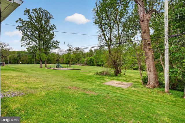 3528 WINDSOR DR, Bensalem, PA 19020