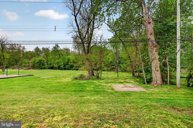 3528 WINDSOR DR, Bensalem, PA 19020