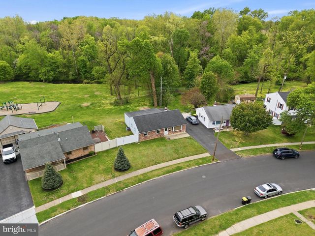 3528 WINDSOR DR, Bensalem, PA 19020