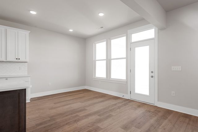 3099 Arrington Drive, White House, TN 37188