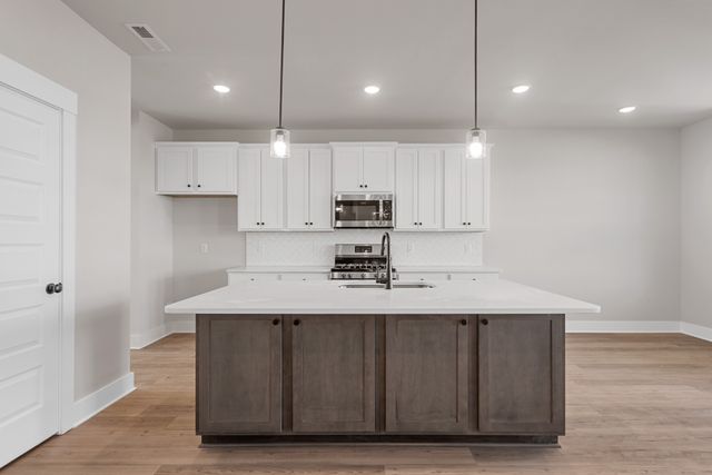 3099 Arrington Drive, White House, TN 37188