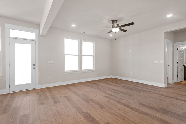3099 Arrington Drive, White House, TN 37188