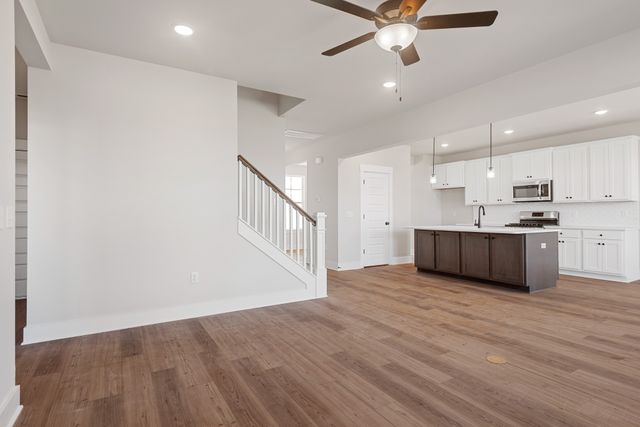 3099 Arrington Drive, White House, TN 37188