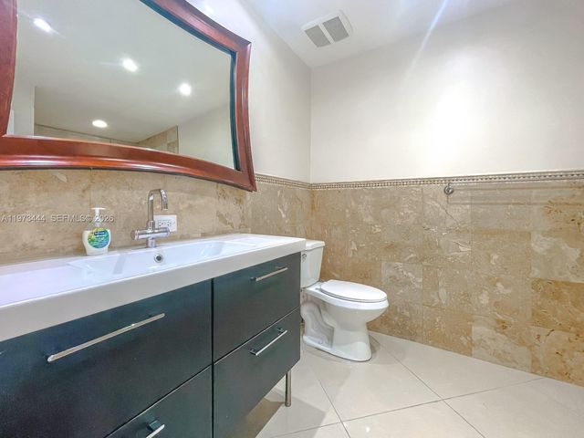 4904 SW 31st Ter, Dania Beach, FL 33312