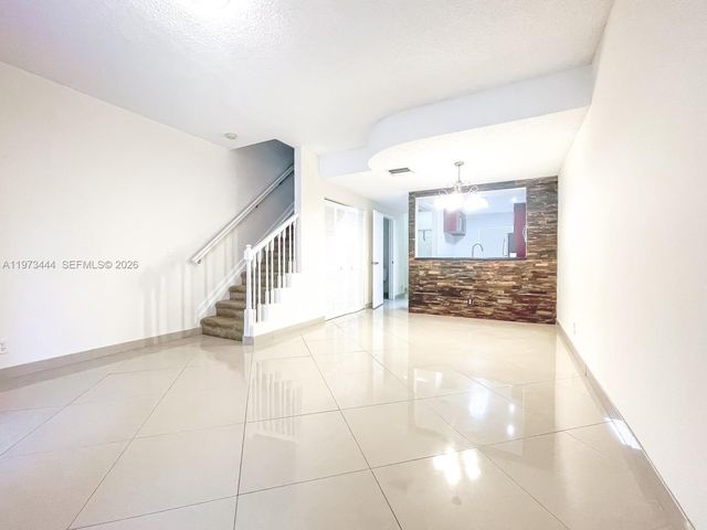 4904 SW 31st Ter, Dania Beach, FL 33312