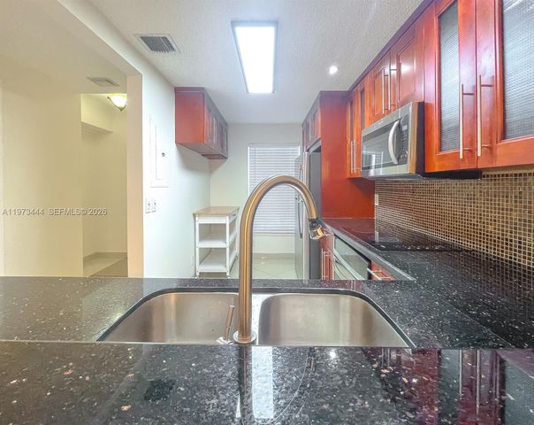 4904 SW 31st Ter, Dania Beach, FL 33312