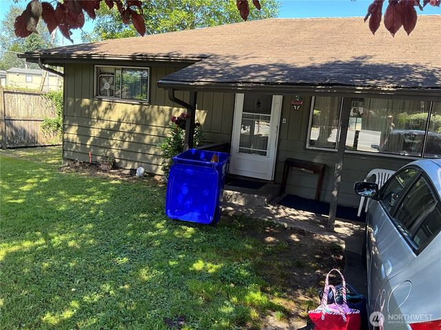 9618 Holly Drive, Everett, WA 98204