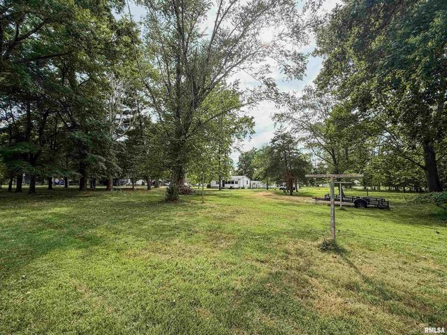 325 E WEBSTER Street, Herrin, IL 62948