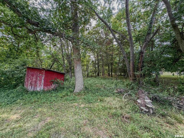 325 E WEBSTER Street, Herrin, IL 62948