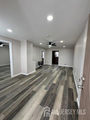 601 Ridgeway Avenue 3, South Amboy, NJ 08879