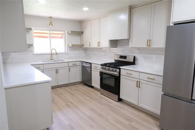 6217 Reeves Court, Oklahoma City, OK 73122