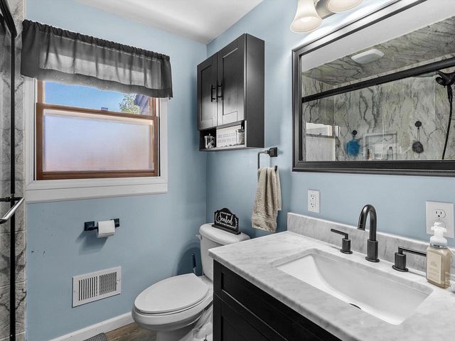 3919 Martin LANE, Two Rivers, WI 54241