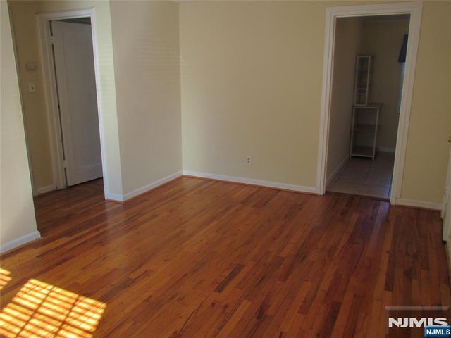 110 HASTINGS Avenue 110, Rutherford, NJ 07070