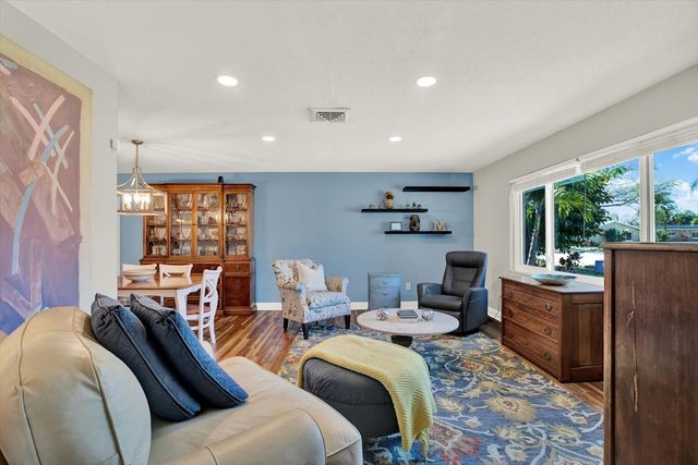 8781 LEONA STREET, Seminole, FL 33772