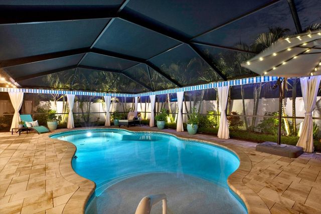 8781 LEONA STREET, Seminole, FL 33772