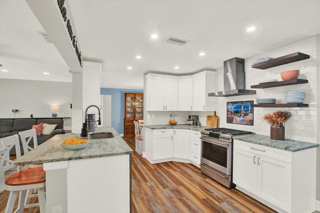 8781 LEONA STREET, Seminole, FL 33772