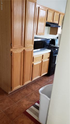 606 Lively Fiesta Way, Henderson, NV 89015