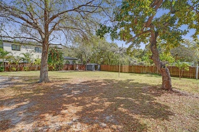11809 NE 1st Avenue, Miami, FL 33161