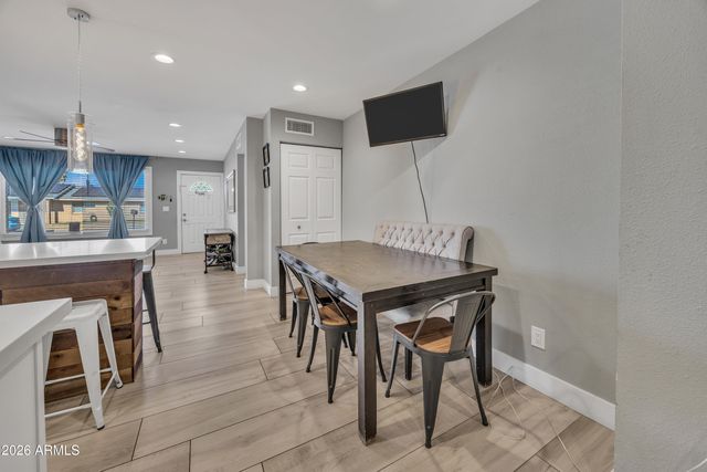 2115 W MORROW Drive, Phoenix, AZ 85027