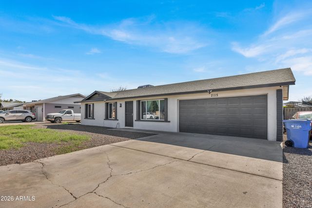 2115 W MORROW Drive, Phoenix, AZ 85027