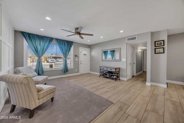 2115 W MORROW Drive, Phoenix, AZ 85027