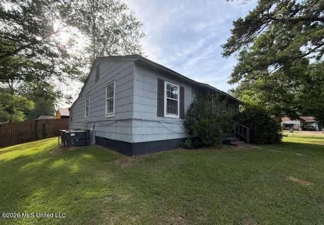 703 Hillmont Drive, Jackson, MS 39209