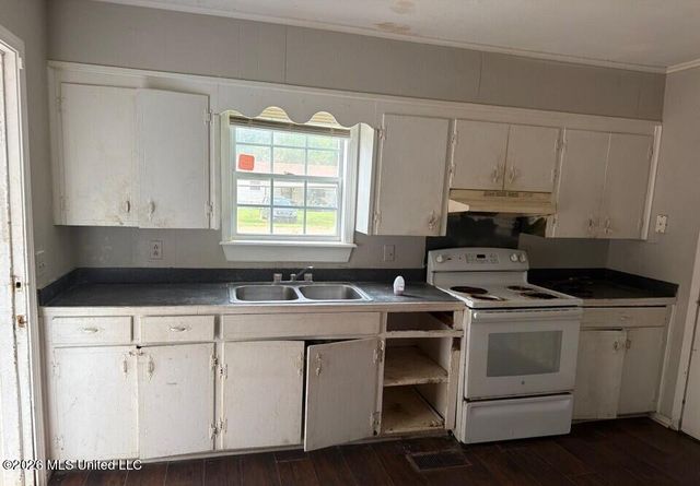 703 Hillmont Drive, Jackson, MS 39209