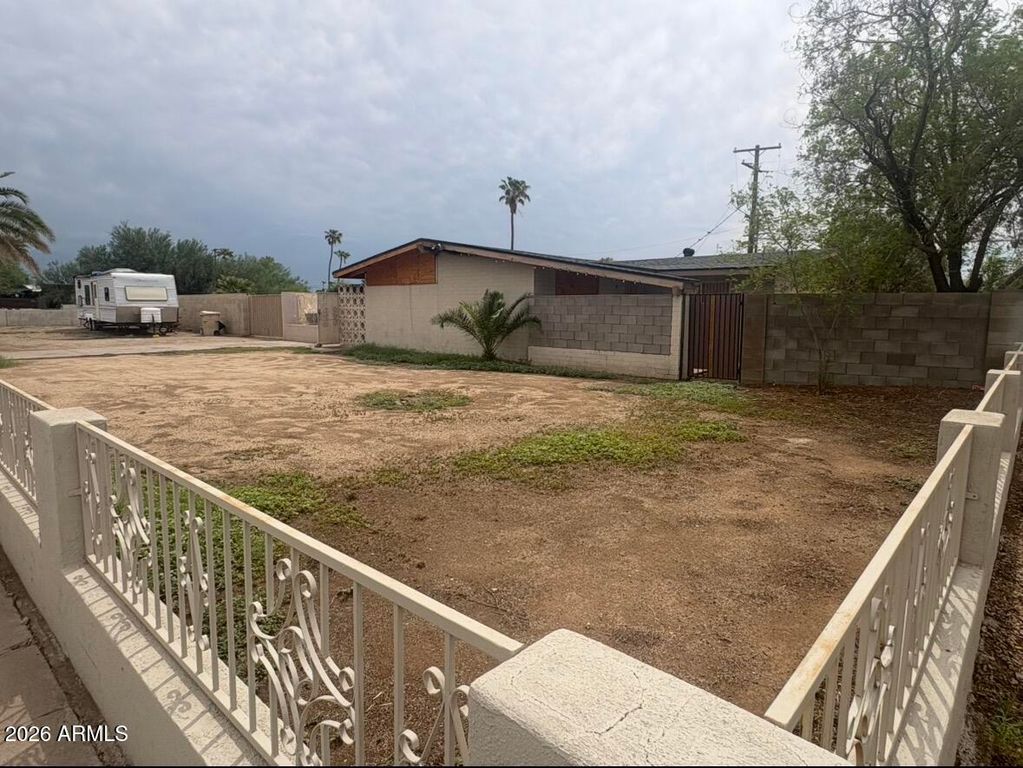6201 W MISSOURI Avenue, Glendale, AZ 85301 — exterior