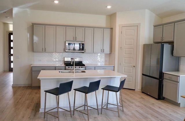2016 Wilsons Warbler DR, Leander, TX 78641
