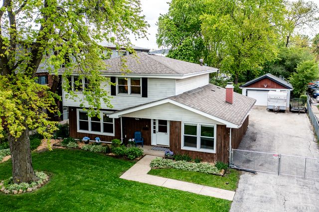 9826 Nottingham Avenue, Chicago Ridge, IL 60415