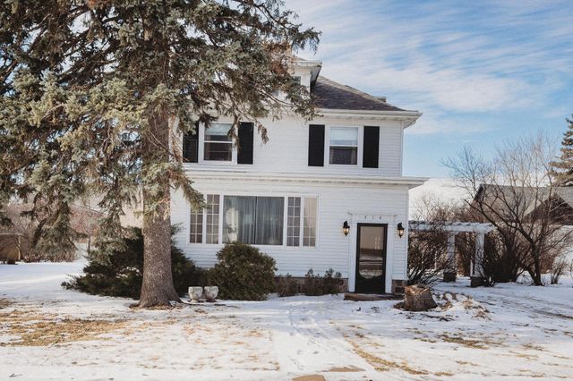 514 2nd Avenue SE, Jamestown, ND 58401