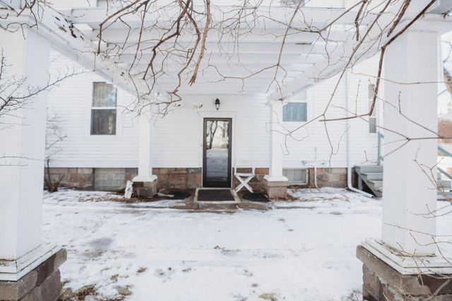 514 2nd Avenue SE, Jamestown, ND 58401