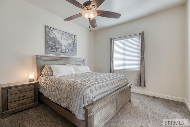 3918 E Hazelwood Way, Ammon, ID 83406